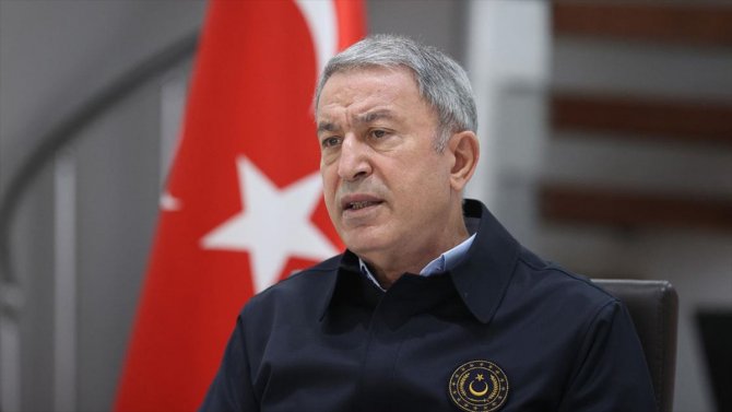 Milli Savunma Bakanı Akar: Mehmetçiğin nefesi teröristlerin ensesinde