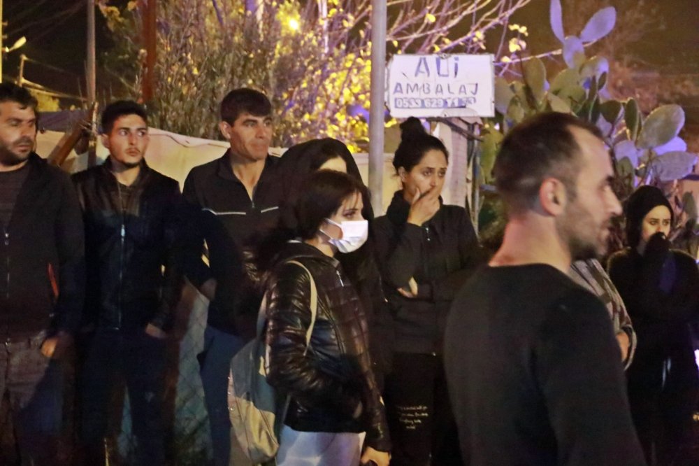 Alev topuna dönen gecekonduda can pazarı