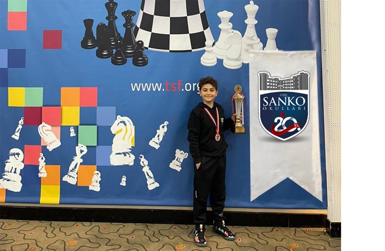 sanko-okullari-ogrencisi-kutay-sakmak-satrancta-turkiye-ucuncusu-oldu-2.jpeg