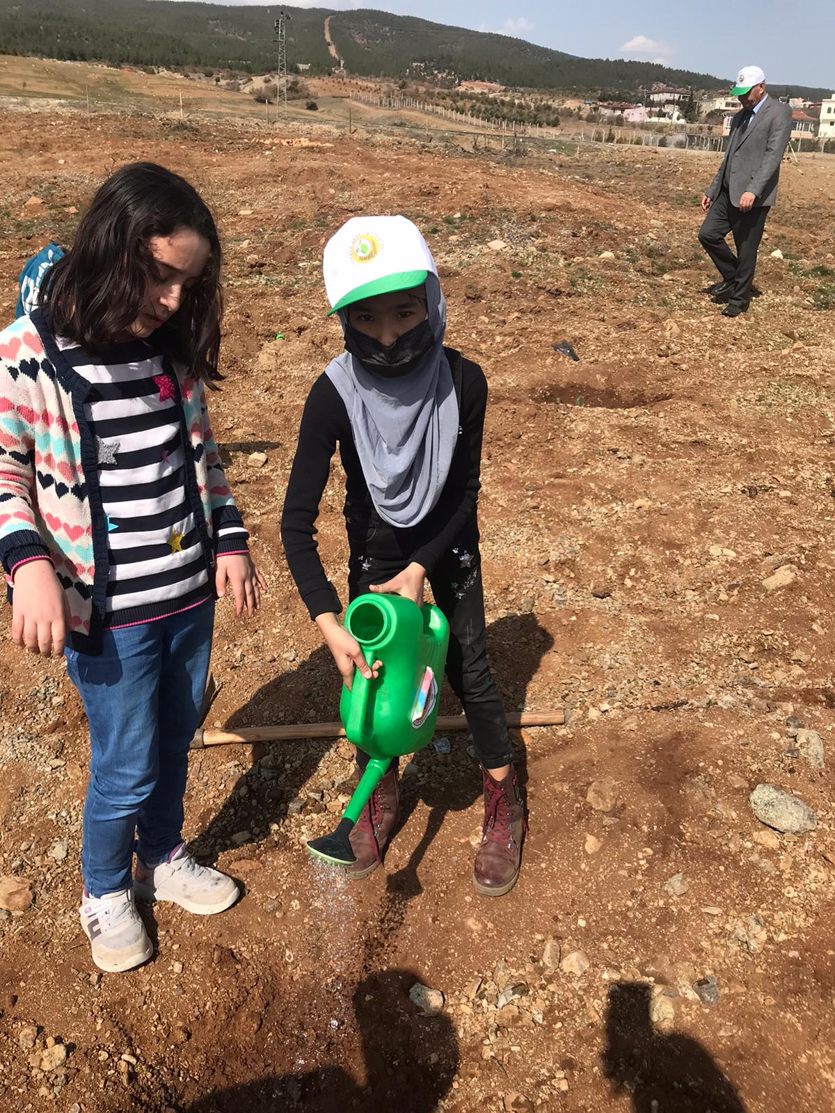 istikal-fidan-dikimi-2.jpg