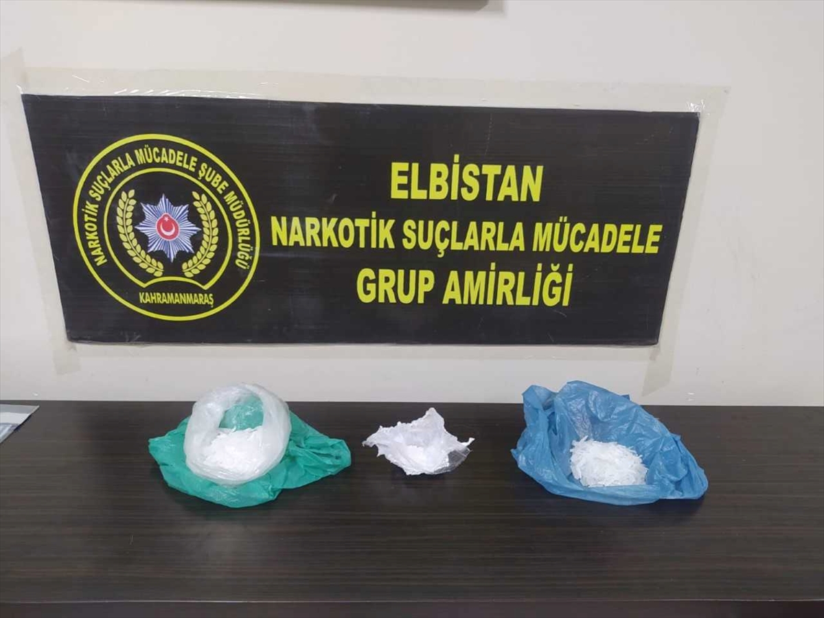 aa-20220831-28778669-28778668-kahramanmarasta-uyusturucu-operasyonunda-yakalanan-4-zanli-tutuklandi.jpg