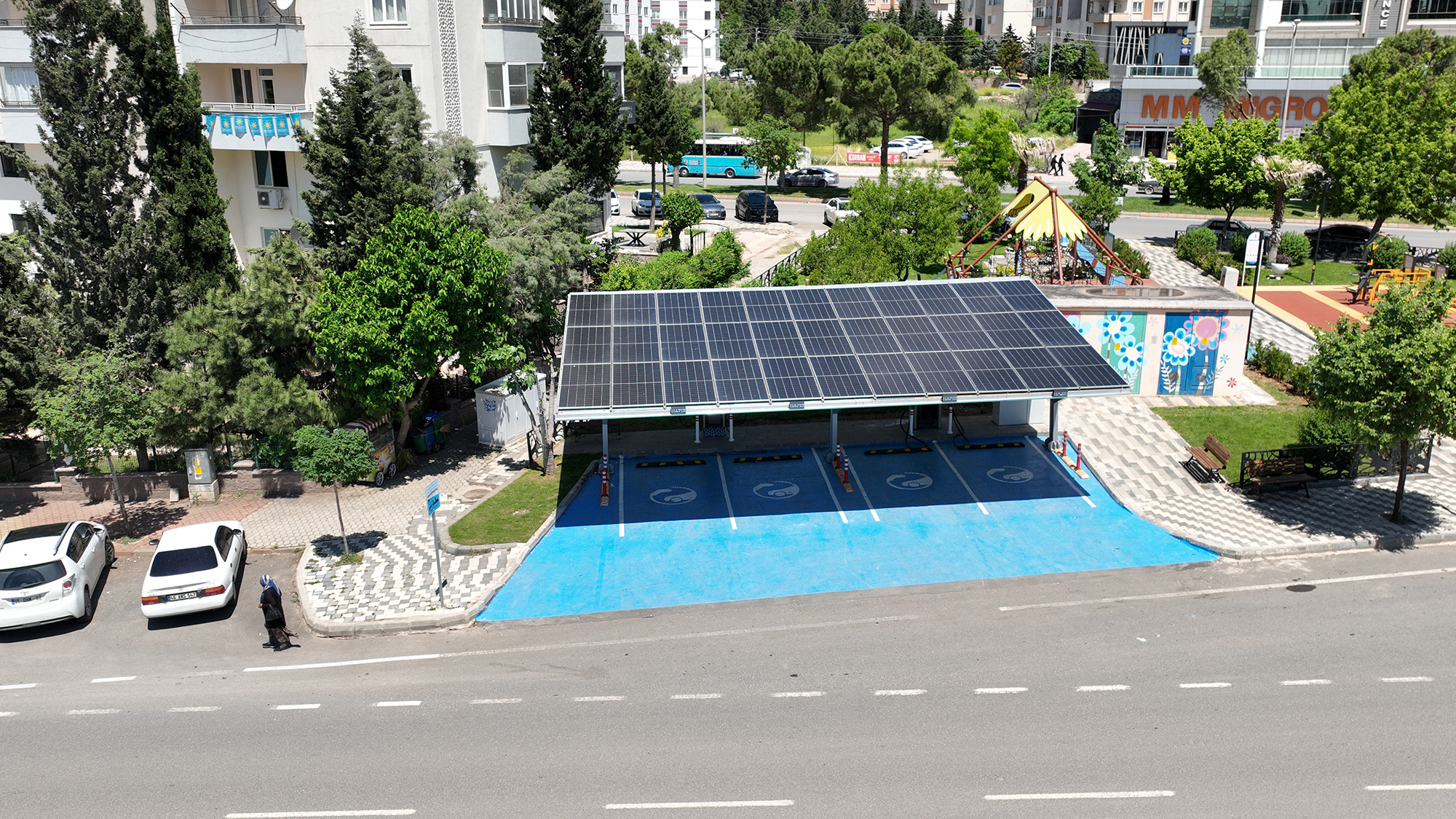 sarj-istasyonu-11.jpg