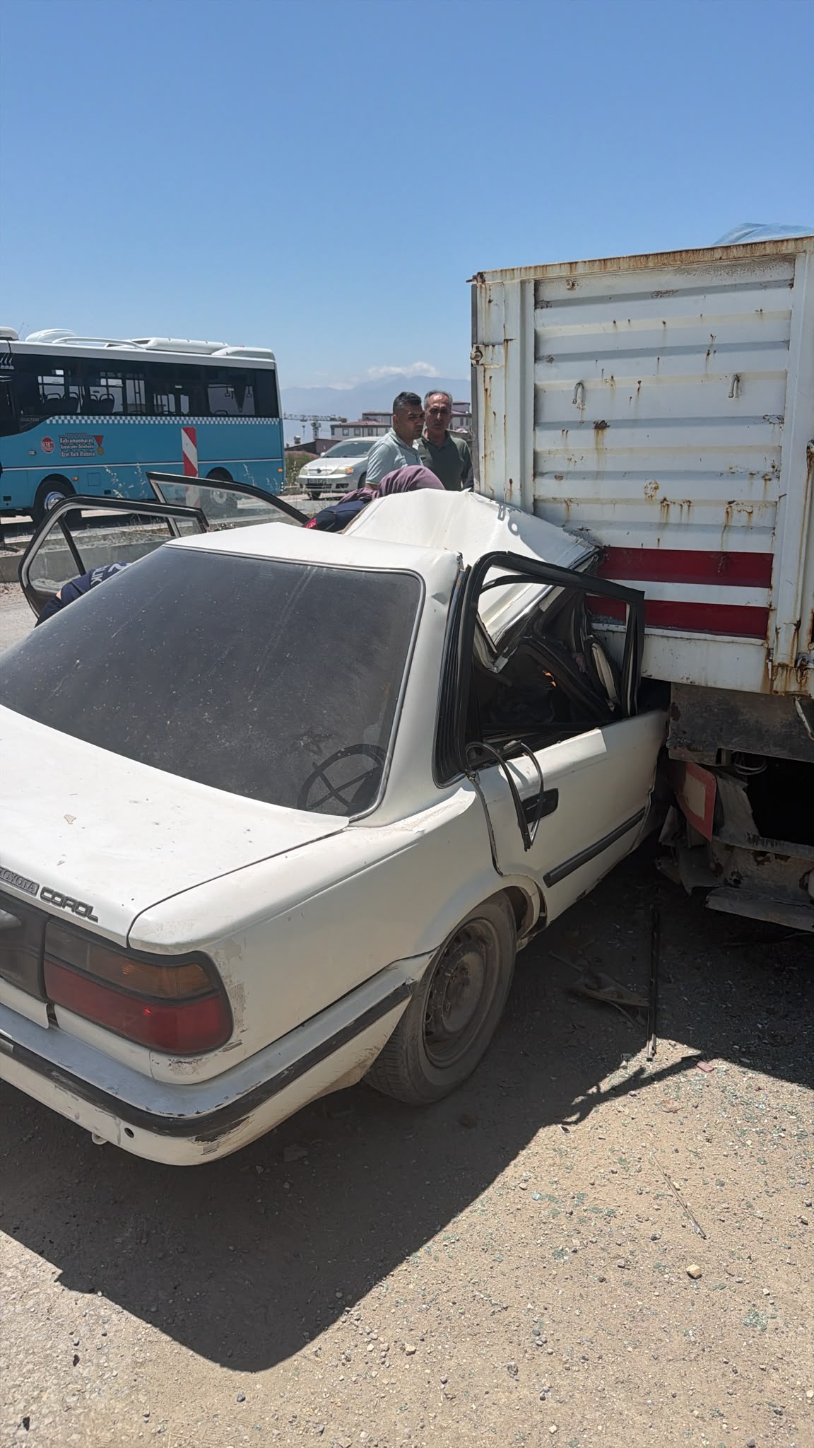 fc4fed32-b593-4de5-8706-86c49c95b359.jpg