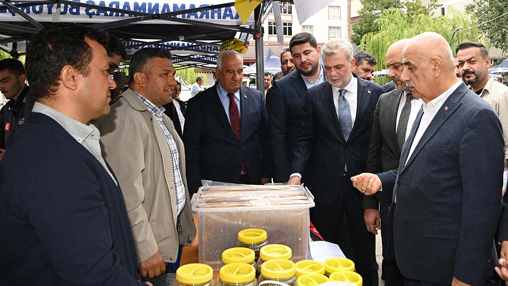 goksun-bal-festivali2.jpeg