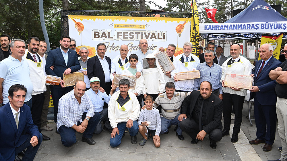 goksun-bal-festivali9.jpeg