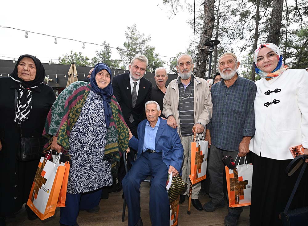 yaslilar-gunu-9.jpeg