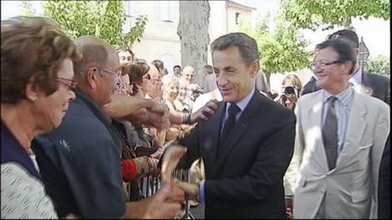 Sarkozye Saldırı Anı Kameralarda
